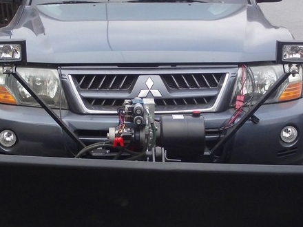 Pług elektrohydrauliczny Mitsubishi Pajero V60